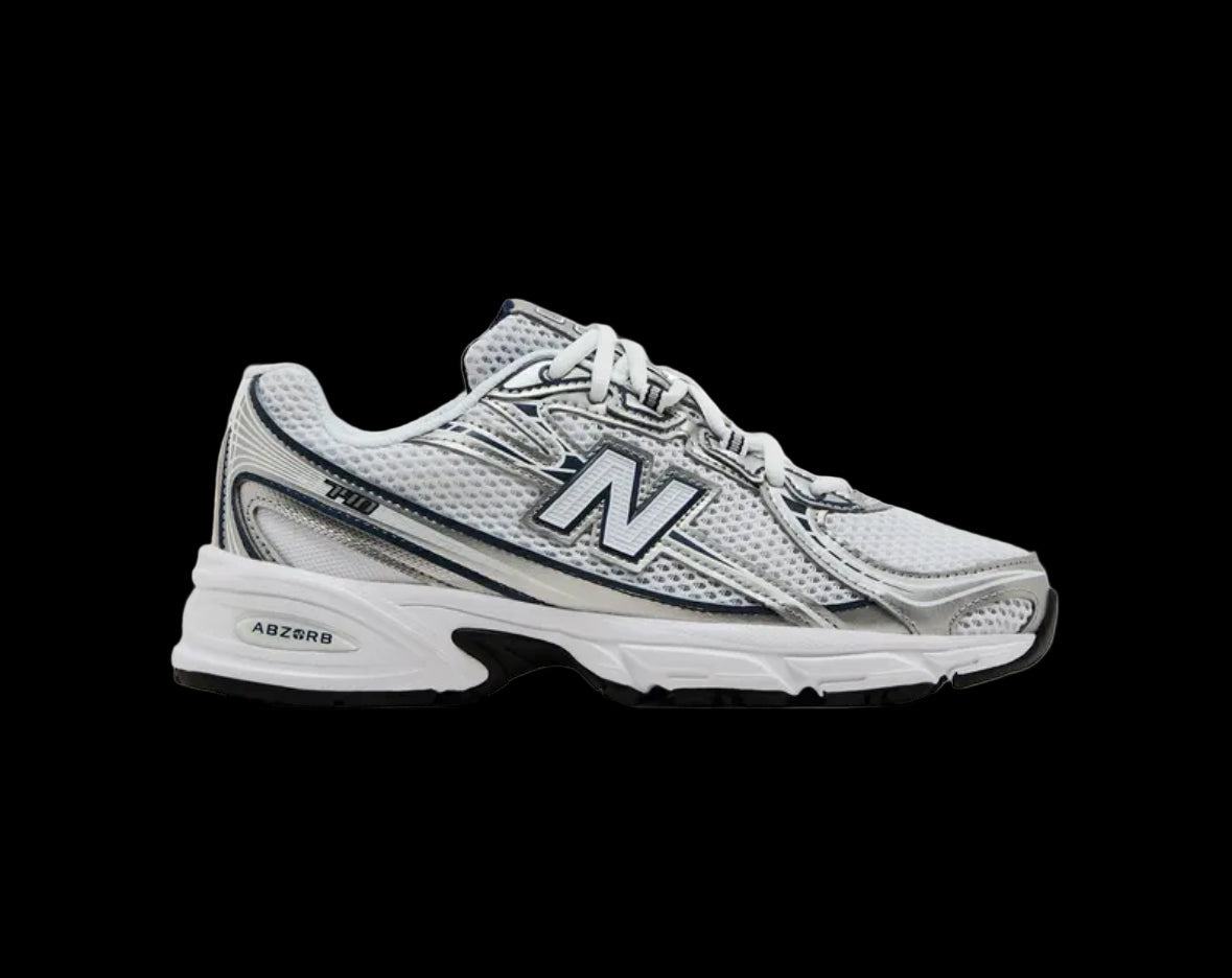 New Balance 740