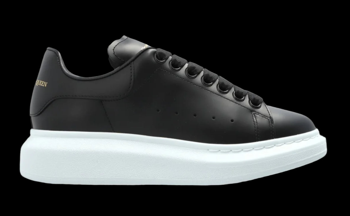 Alexander McQueen Oversized sneakers Black