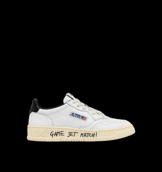 MEDALIST LOW SNEAKERS WHITE AND BLACK LEATHER WITH LETTERING
