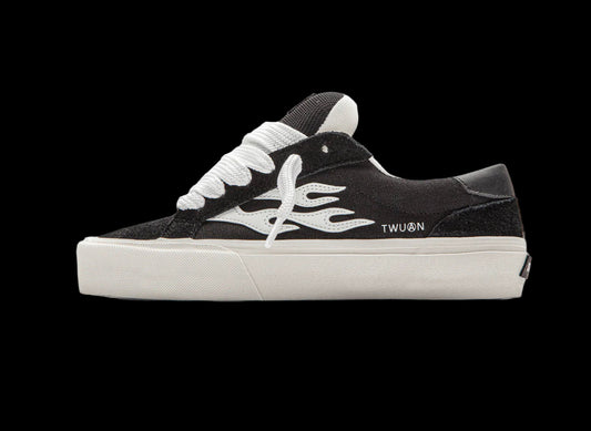 LOGAN PUFF BLACK