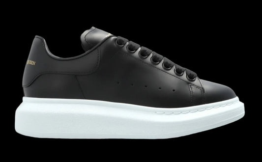 Alexander McQueen Oversized sneakers Black