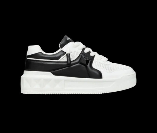 Valentino One Stud Low White Black