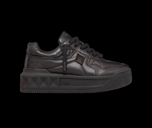 Valentino One Stud XL Low Black