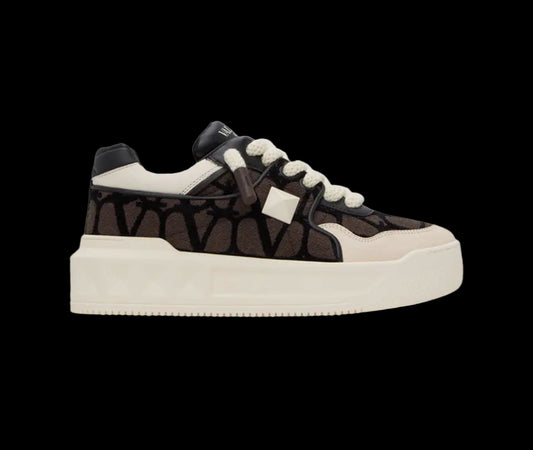 Valentino One Stud Low Fondant