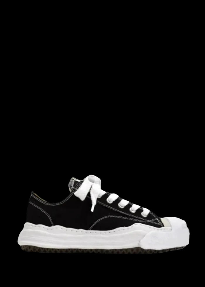 Yasuhiro Hank Canvas Black White