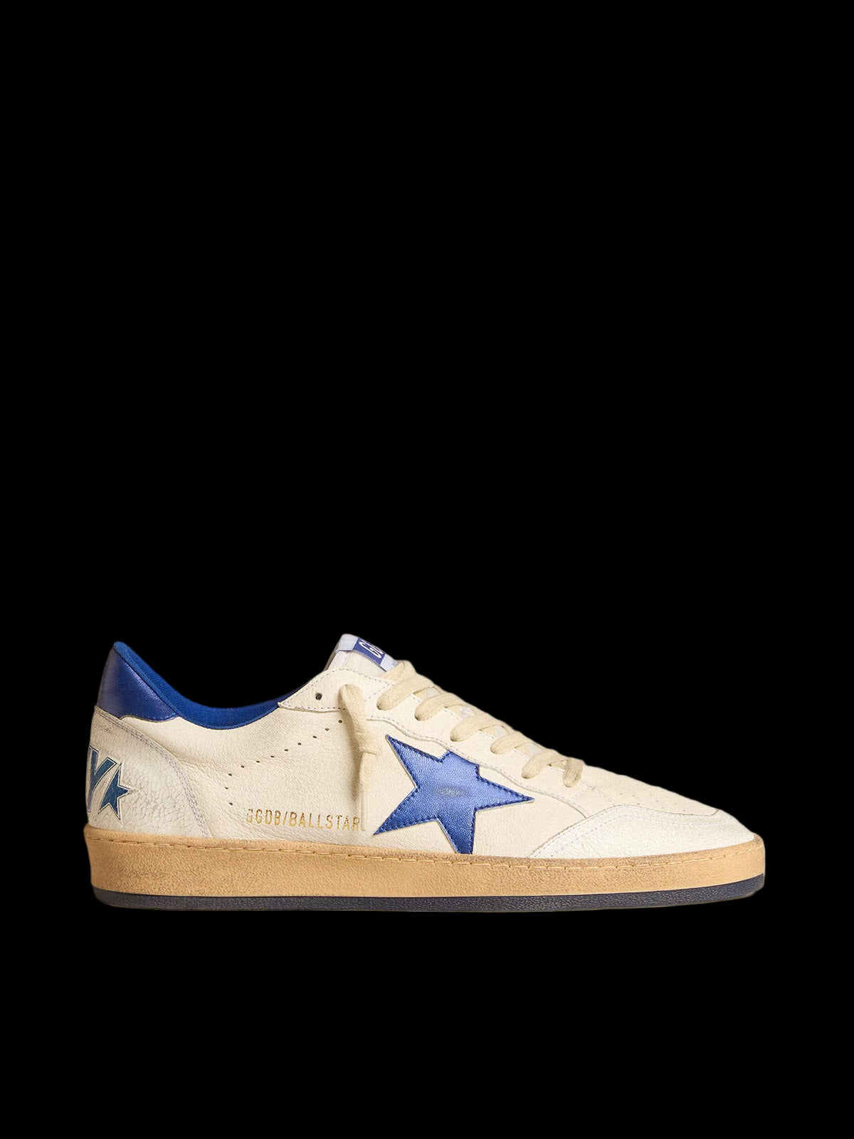Ball Star Wishes white nappa leather with a bright blue star