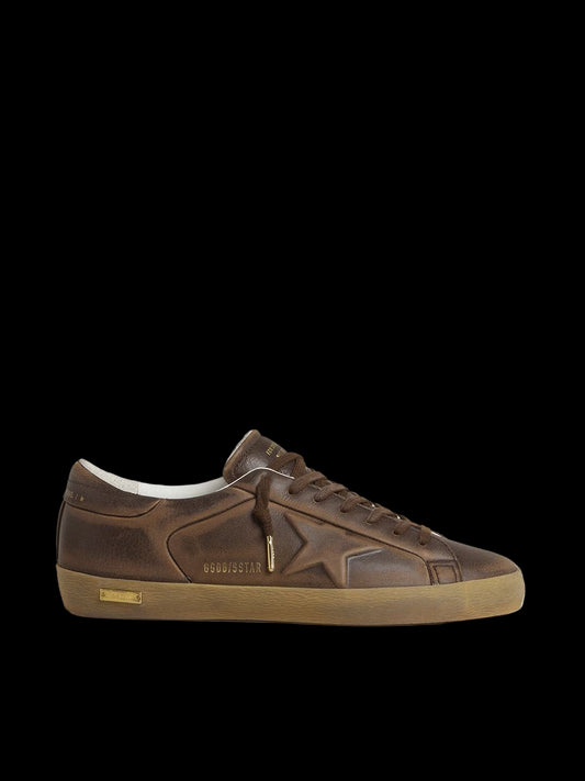 Super-Star with star and heel tab in brown lived-in effect leather